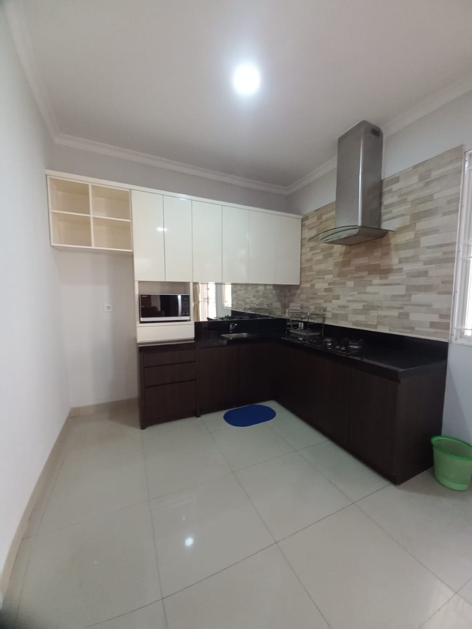 Rumah Disewakan Fully Furnished di Vassa Terrace Lippo Cikarang